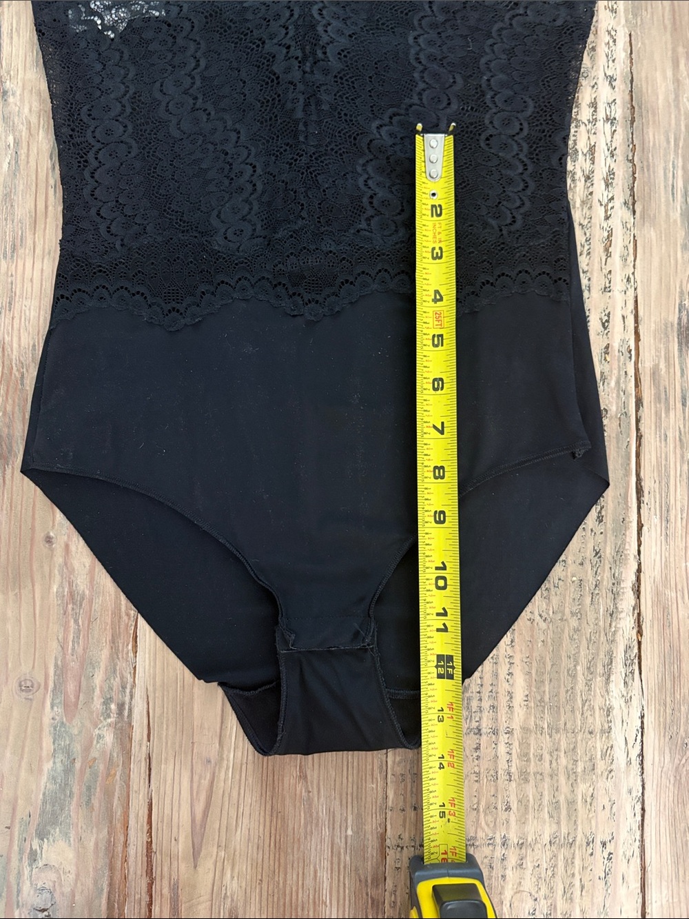 Simone Perele Black Lace V-Neck Short Sleeve Bodysuit - Picture 6 of 6